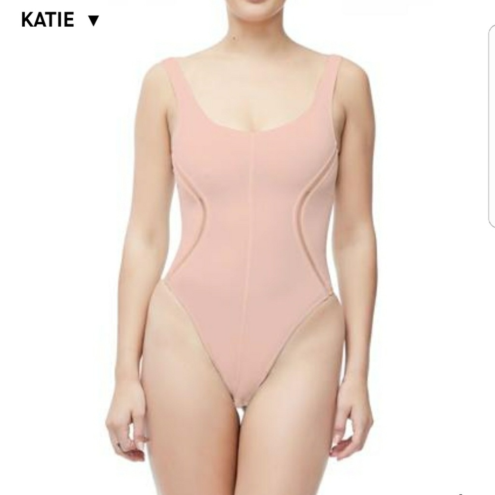 Blush bodysuit by Good American